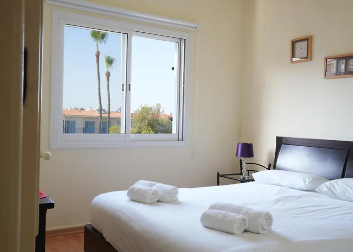 Resitour Paradise Gardens Apartamento Paphos