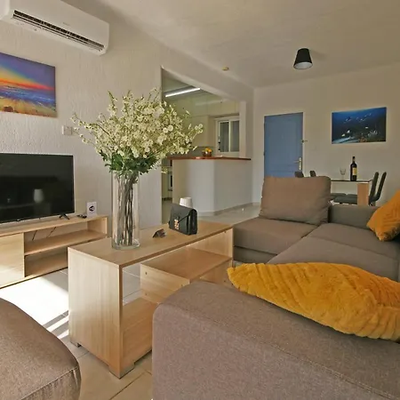 Resitour Paradise Gardens Apartment *
